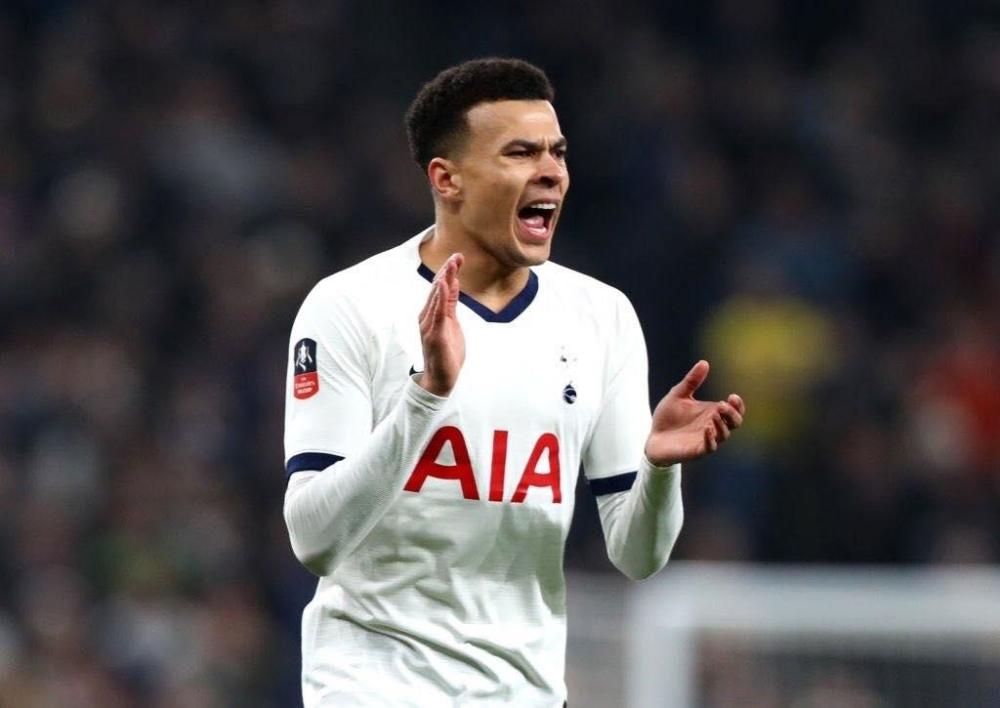  麦迪逊精准直塞助热刺核心组合撕破富勒姆防线  